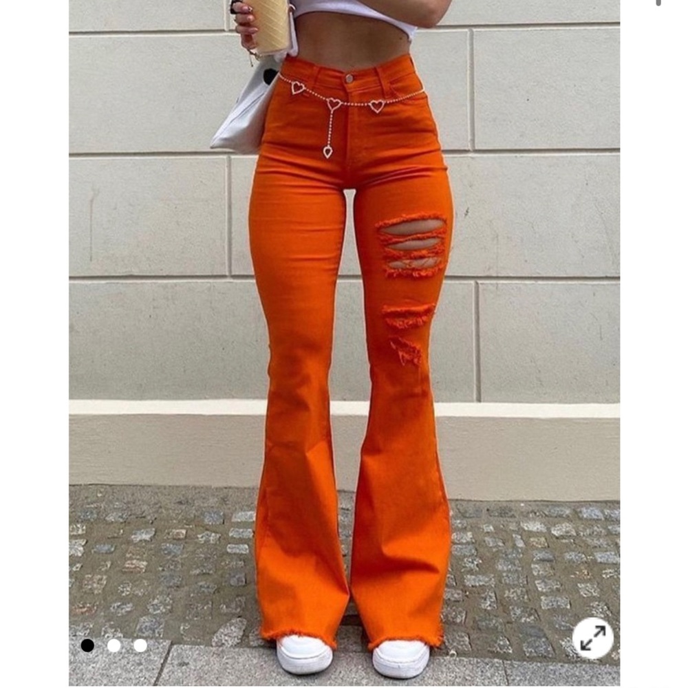 Fashion Nova ripped Flare/wide leg Jeans - Picture 1 of 8